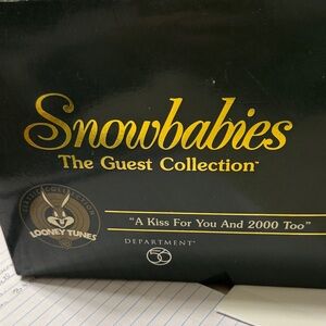 Department 56 Snowbabies The Guest Collection - Black and Gold bin 11